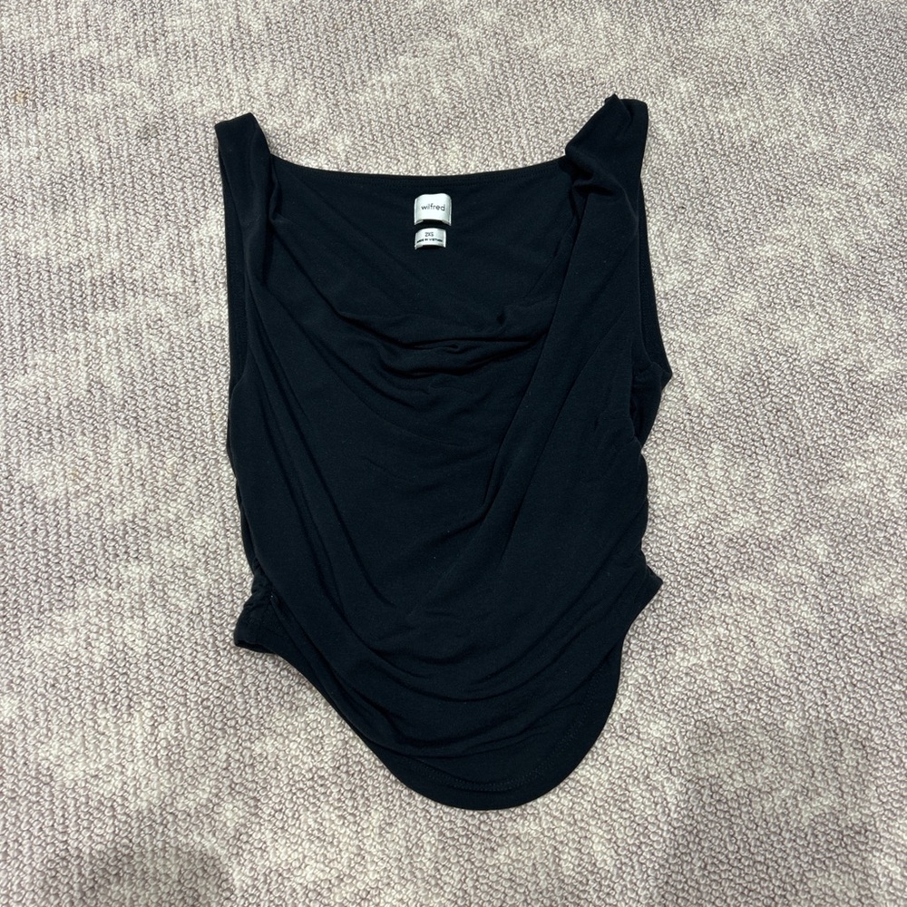 Wilfred free black top